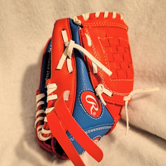 Rawlings Players Series Red White And Blue Kids T Ball Glove - Picture 2 of 6